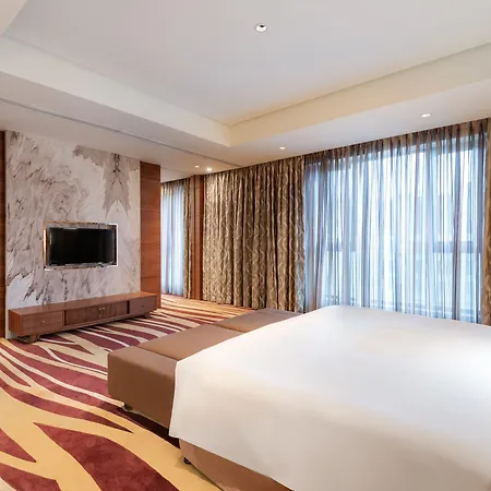 Holiday Inn Shanghai Hongqiao By Ihg - Near By Hongqiao Airport & Necc Exterior photo