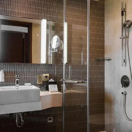 Holiday Inn Shanghai Hongqiao By Ihg - Near By Hongqiao Airport & Necc Exterior photo